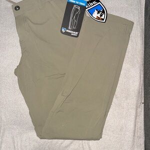 Kuhl Women's Innovair Skinny 28” Khakis
